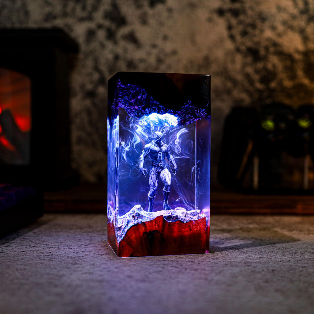 TessArt - Black Panther Lamp