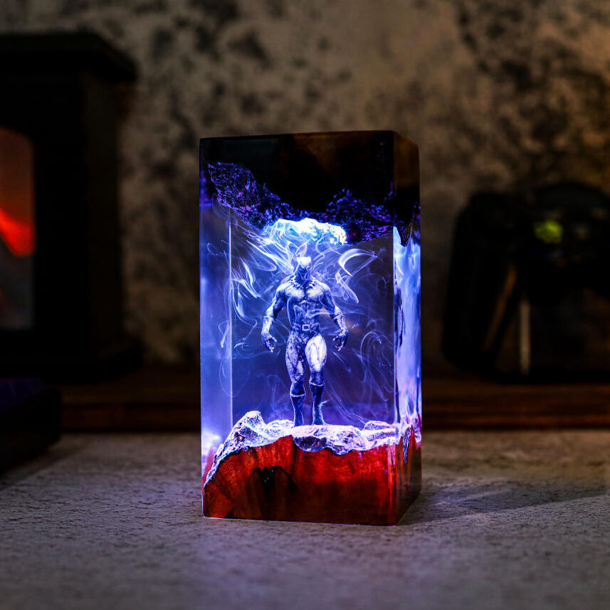 TessArt - Black Panther Lamp