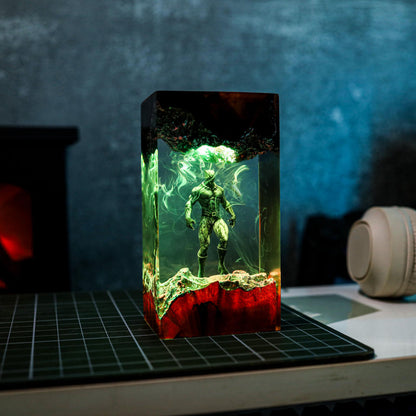 TessArt - Black Panther Lamp