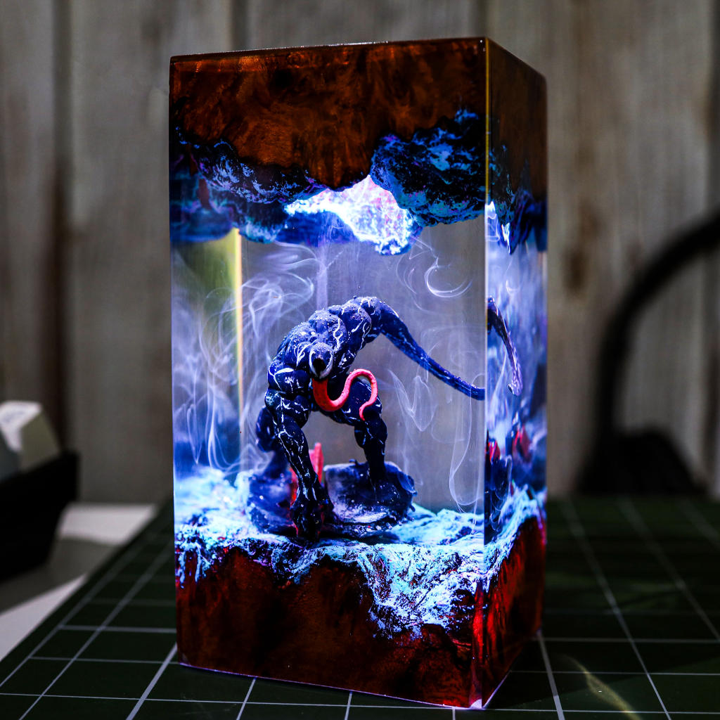 TessArt - Venom Lamp