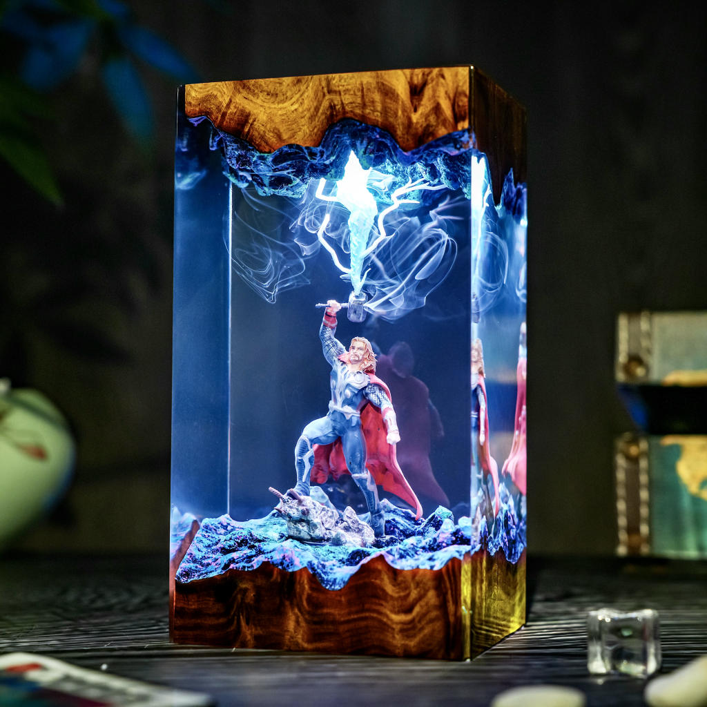 TessArt - Thor Thunder Lamp